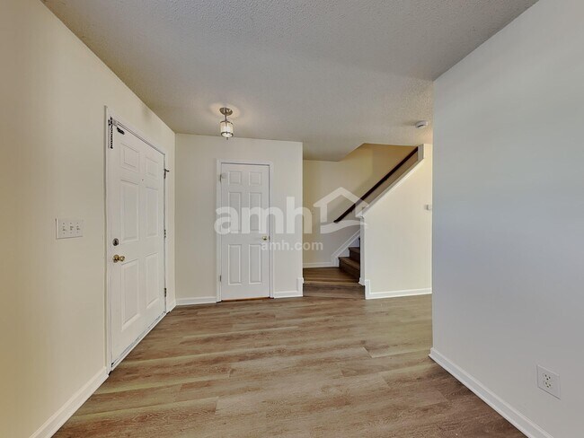 Foto del edificio - 430 Rockbridge Dr