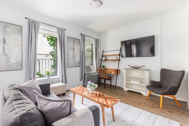 Foto del edificio - 177 Waverly Pl