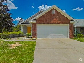Building Photo - 200 Sarah Creek Ct