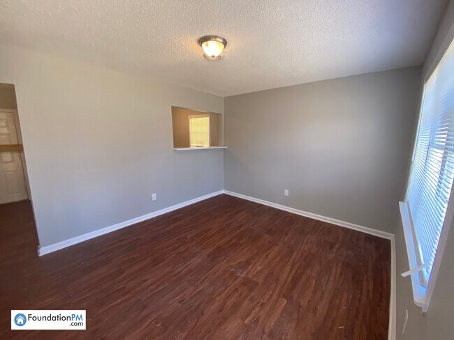 Building Photo - 4495 Beacon Hills Dr