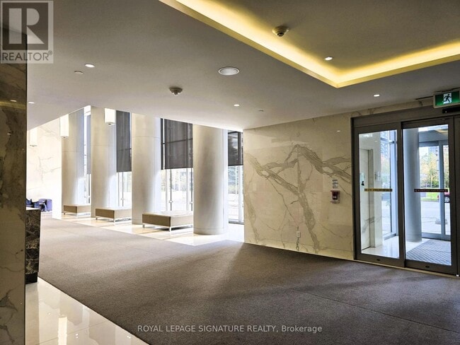 Building Photo - 275 Village Green Square