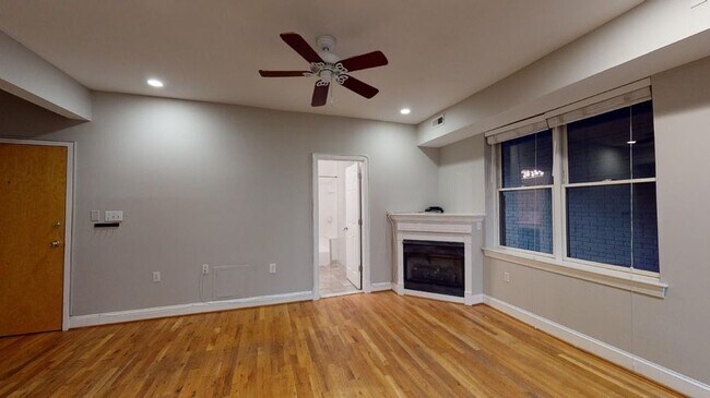 Foto del edificio - 1417 Chapin St NW