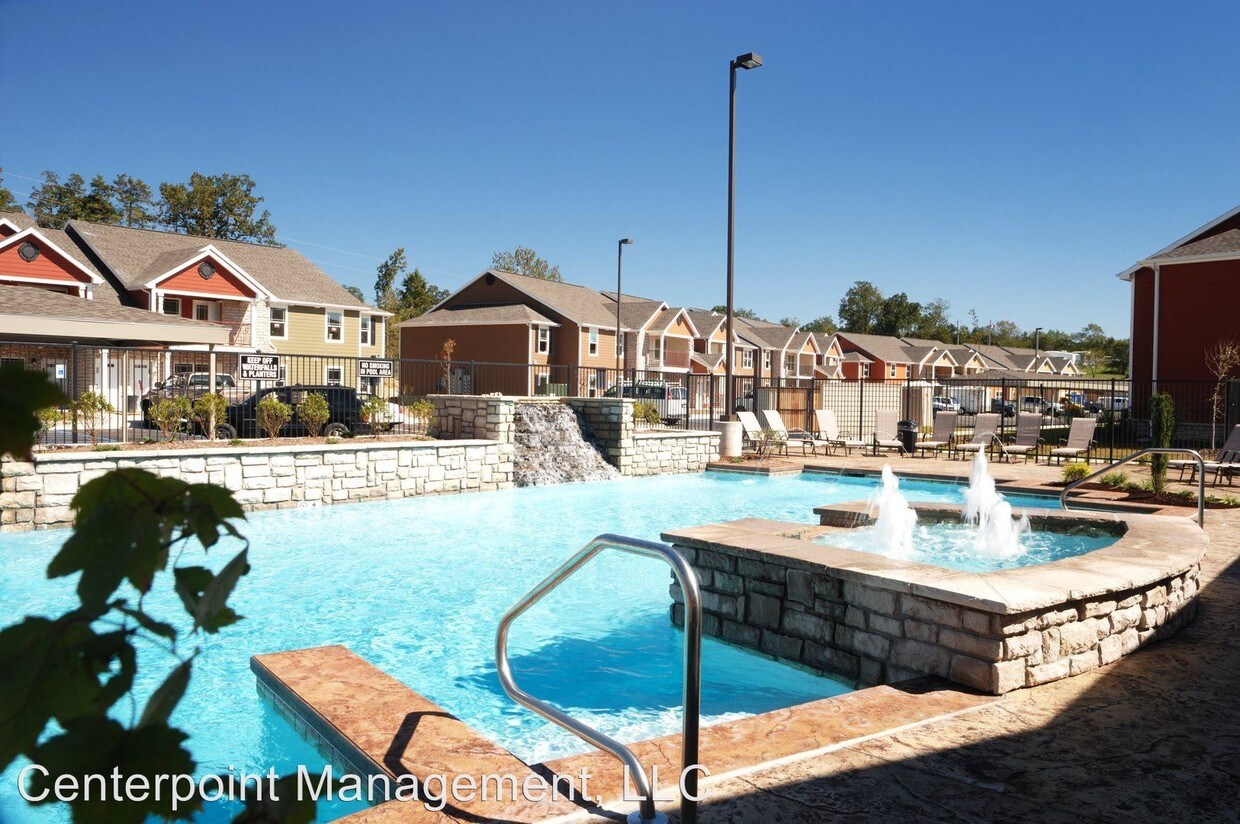 Foto del edificio - 2 br, 2 bath Apartment - 200 Buzz St.