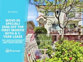 Building Photo - 522 N Serrano Ave