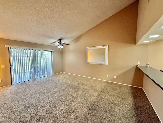 Foto del edificio - Palm Desert Resort CC - Unfurnished - 2 Be...