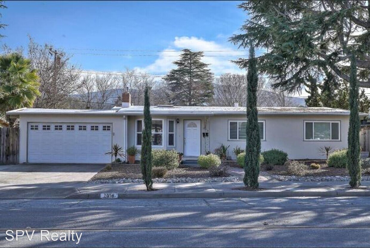 Primary Photo - 3 br, 2 bath House - 2058 Carlton Ave