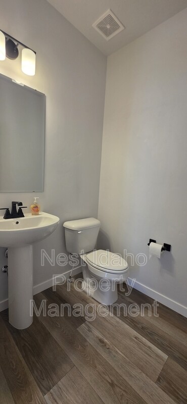 Foto del edificio - 7185 W Sugarwood St
