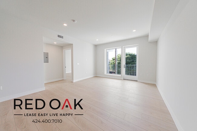 Foto del edificio - 5320 Cartwright Ave