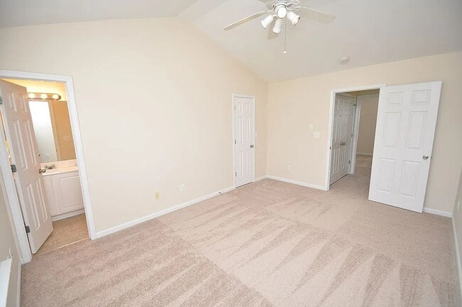 Building Photo - Two Story townhome in Clayton