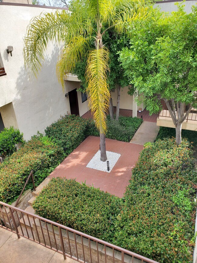 Foto del edificio - 10815 Hesby St