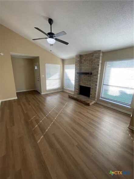 Building Photo - 204 Rattan Dr