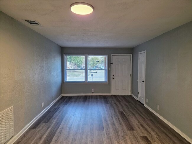 Foto del edificio - 1508 Connally Terrace