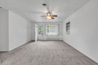 Building Photo - 8910 Poze Blvd