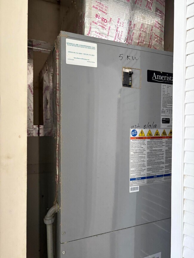 Foto del edificio - 44 Waltham B