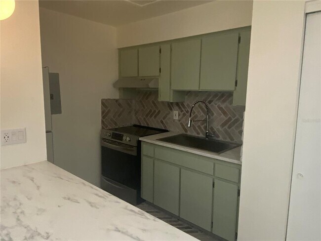 Foto del edificio - 704 Angelina Ln