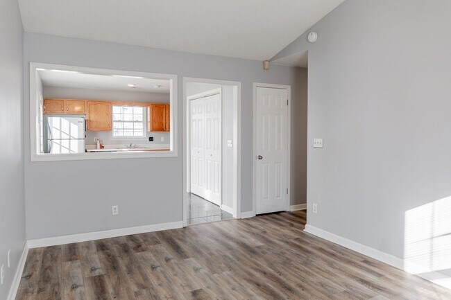 Building Photo - 955 Winesap Rd