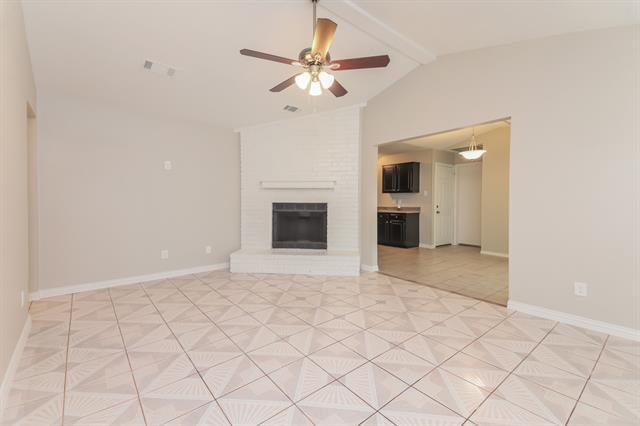 Building Photo - 2400 Markland St