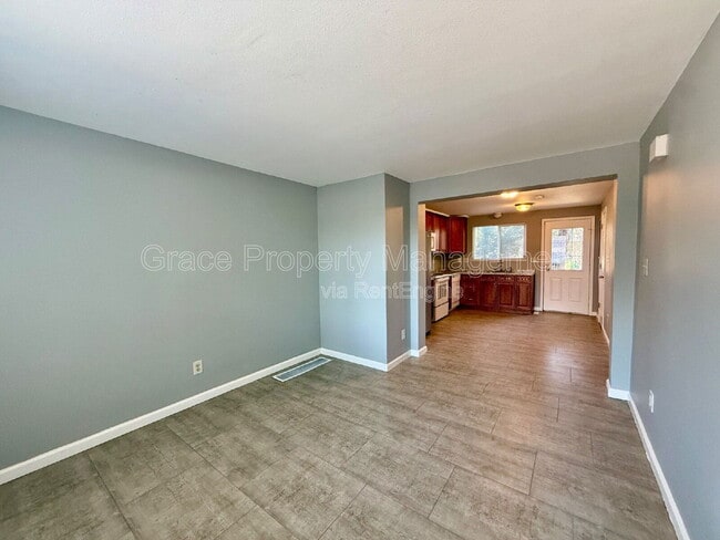 Building Photo - 7899 York St