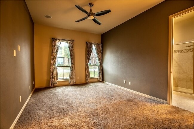 Foto del edificio - 185 Carrington Ln