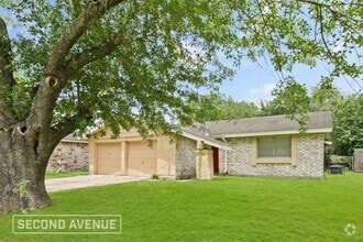 Building Photo - 16707 Barcelona Dr