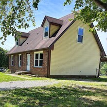 Building Photo - 404 Carter Rd
