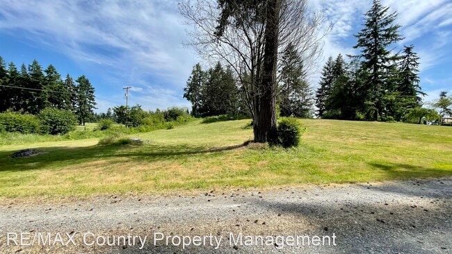 Building Photo - 3 br, 2 bath House - 13503 Manke Rd Se