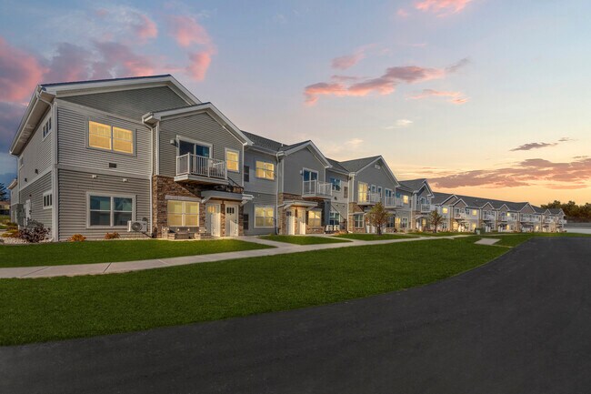 Foto del edificio - Rock Pointe Village