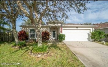 Building Photo - 4726 Four Lakes Dr
