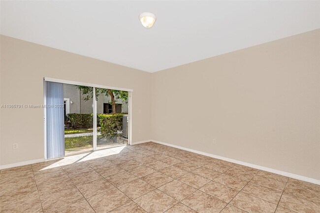 Building Photo - 14034 SW 49th St