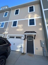 Building Photo - 1416 DERBY Dr