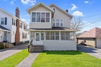 Building Photo - 965 Wadsworth St
