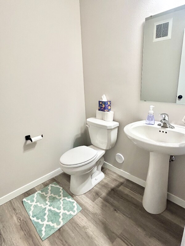 Foto del edificio - 1437 Winterberry Ln