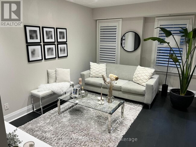 Building Photo - 9 Windermere Ave