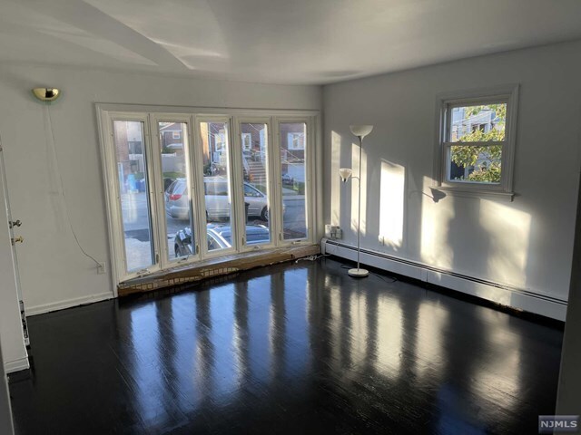 Building Photo - 804 Harvard Place, Unit 1st Floor