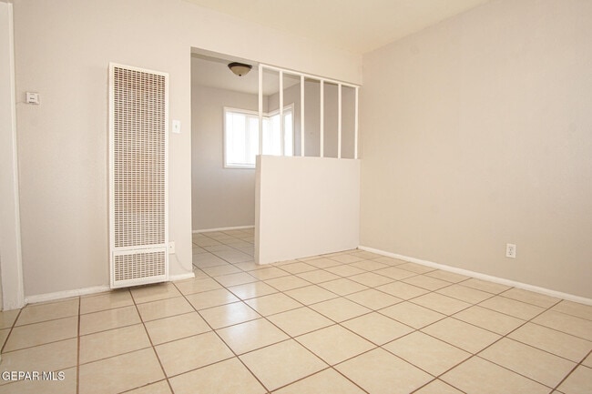 Foto del edificio - 1317 St Johns Dr