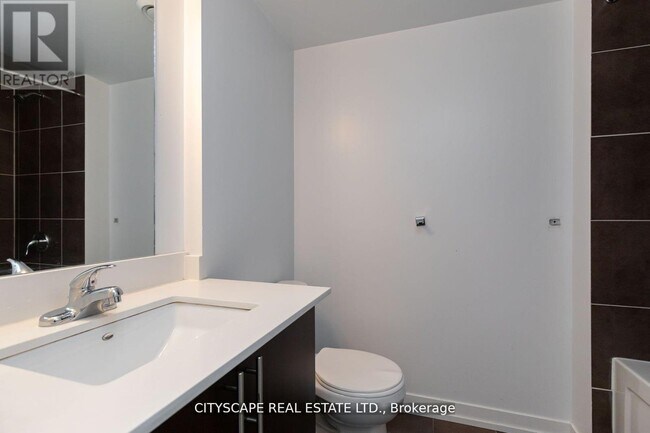 Photo du bâtiment - 1420 Dupont St