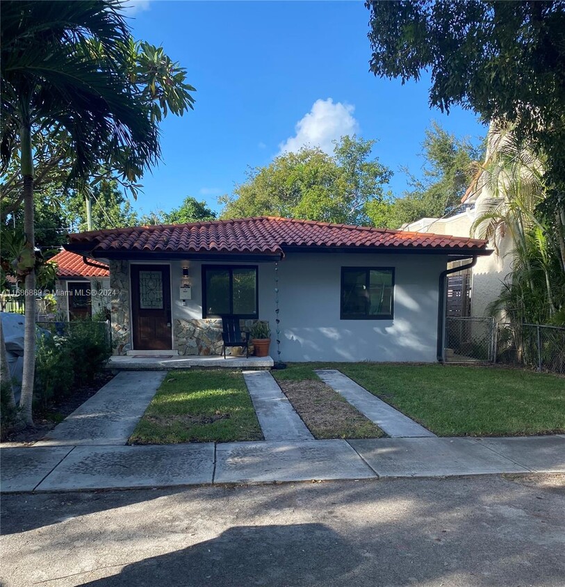 Foto principal - 1735 SW 21st St