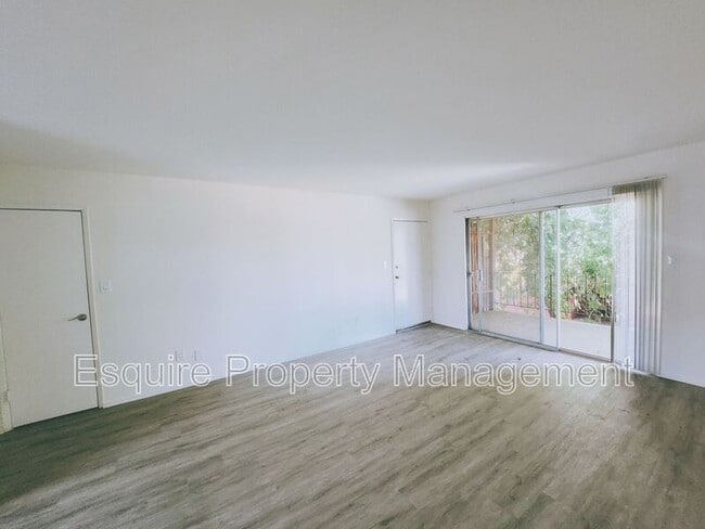 Foto del edificio - 2064 N Ventura Rd