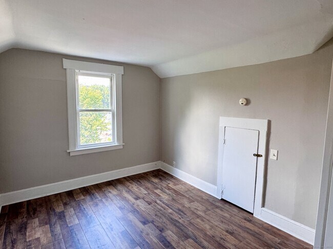 Foto del edificio - 28 French St