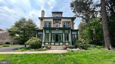 Building Photo - 165 E MT PLEASANT Mt