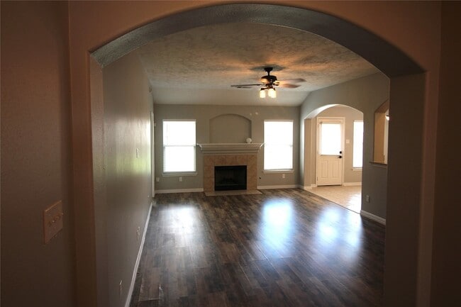 Building Photo - 16531 Sperry Gardens Dr