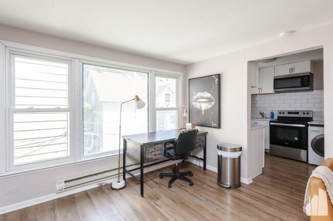Foto del edificio - 2 bedroom in Chicago IL 60626