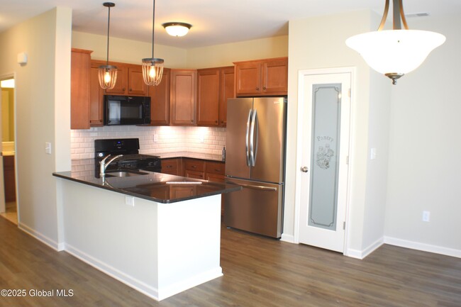 Building Photo - 304 Grayson Pl