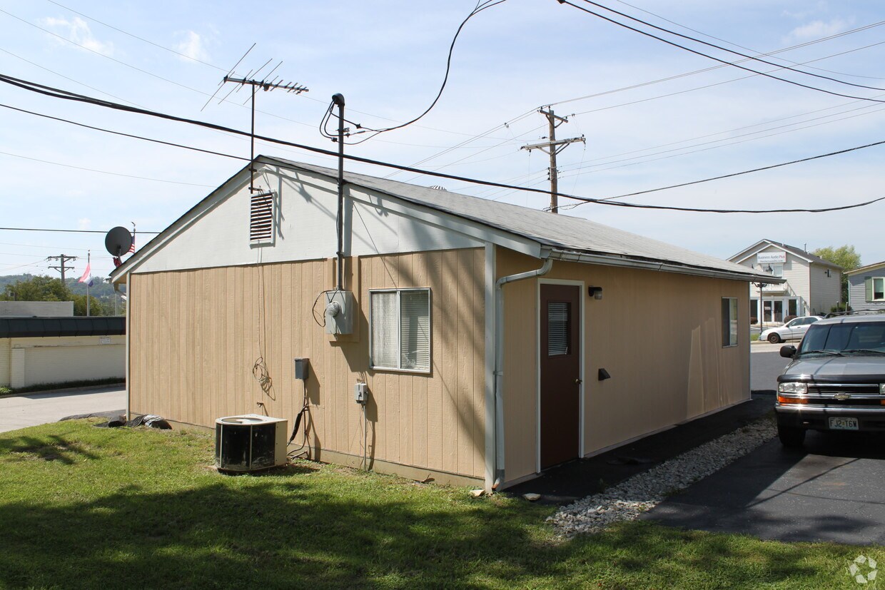 Building Photo - 116 N Central Ave