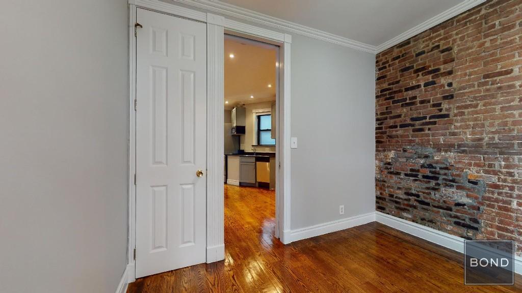 Primary Photo - 219 E 23rd St