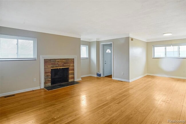 Building Photo - 22170 Harding St