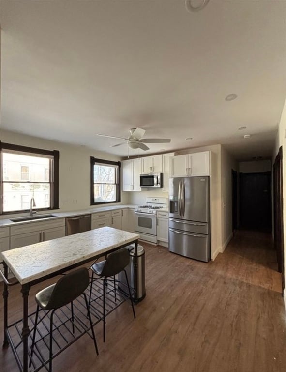 Building Photo - 53 Barclay St