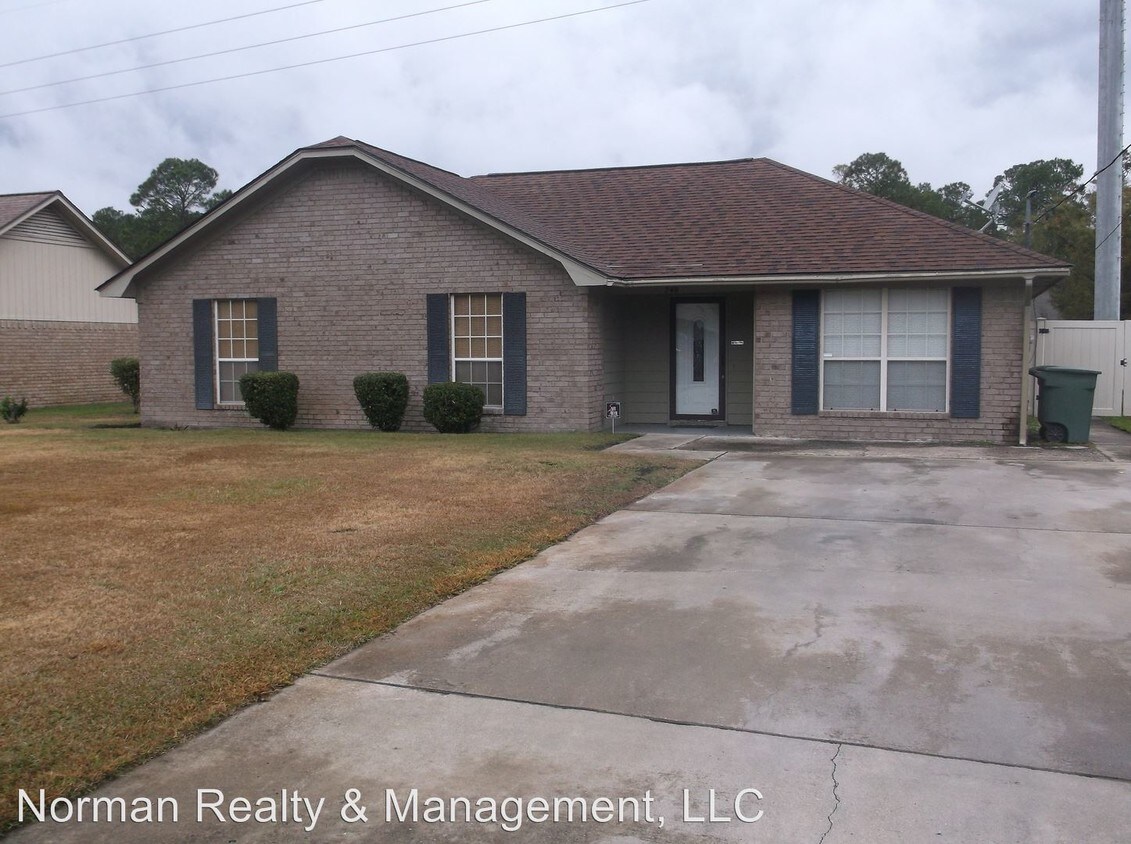 Primary Photo - 3 br, 2 bath House - 748 Madison Drive