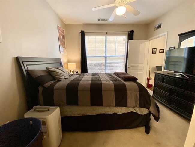 Building Photo - 10 Perimeter Summit Blvd