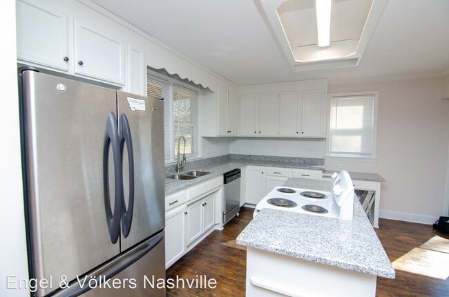 Building Photo - 3 br, 3 bath House - 280 Haywood Lane